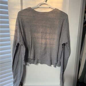 Brandy Melville Light Gray Cropped Long-Sleeve Top